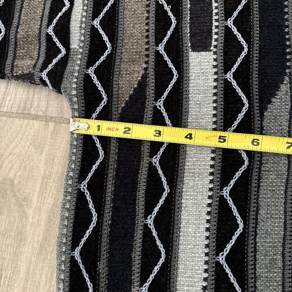 VTG Tundra Canada Mens 3D Knit Textured Sweater Size S Black Gray Retro Flaw* - Picture 8 of 14